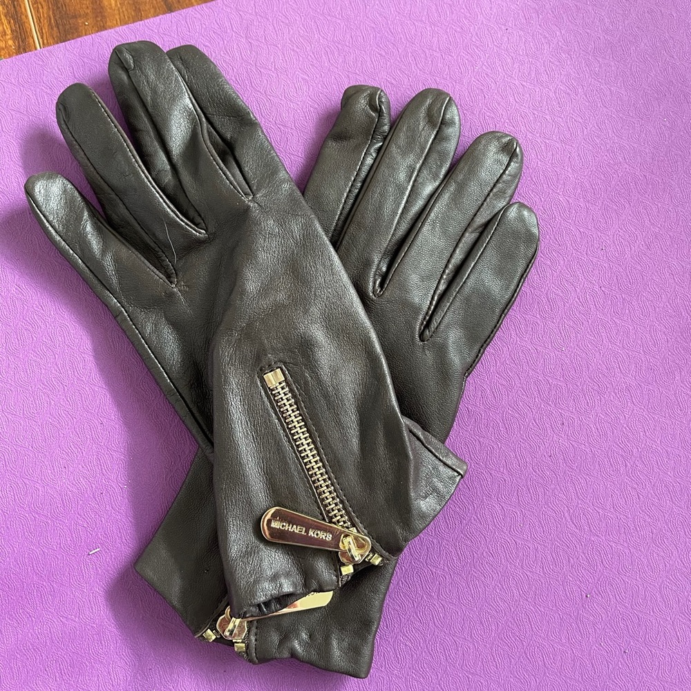 Michael Kors leather gloves
